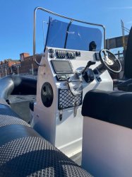 Dual Cruise twin helm console